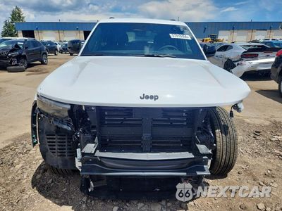 Piąte zdjęcie samochodu w środku: 2025 JEEP GRAND CHEROKEE LAREDO VIN:1C4RJHAG9SC370704 - miniatura