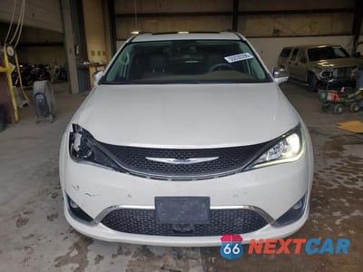 Piąte zdjęcie samochodu w środku: 2017 CHRYSLER PACIFICA LIMITED VIN:2C4RC1GG3HR560586 - miniatura