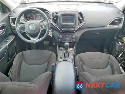 Zdjęcie 8 z 13 samochodu: 2019 JEEP CHEROKEE LATITUDE VIN:1C4PJMCX0KD254153 - miniatura