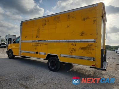 Drugie zdjęcie samochodu z przodu: 2012 GMC SAVANA BOX TRUCK VIN:1GD374CG0C1901520 - miniatura