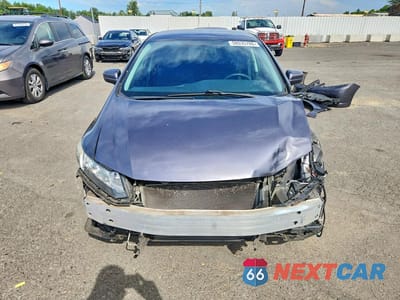 Piąte zdjęcie samochodu w środku: 2014 HONDA CIVIC LX VIN:19XFB2F54EE243196 - miniatura