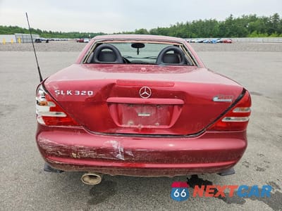 Zdjęcie 6 z 12 samochodu: 2001 MERCEDES-BENZ SLK 320 VIN:WDBKK65F21F205352 - miniatura