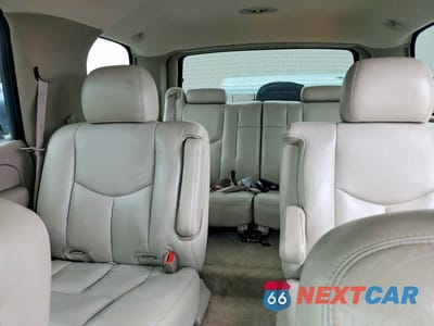 Zdjęcie 10 z 13 samochodu: 2004 GMC YUKON VIN:1GKEC13Z84R255109 - miniatura