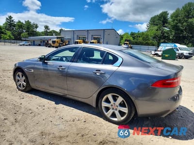 Drugie zdjęcie samochodu z przodu: 2019 JAGUAR XE PREMIUM VIN:SAJAJ4FX1KCP50927 - miniatura