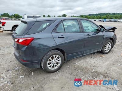 Trzecie zdjęcie samochodu z tyłu: 2020 CHEVROLET EQUINOX LS VIN:2GNAXHEV8L6178163 - miniatura