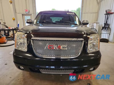 Piąte zdjęcie samochodu w środku: 2007 GMC YUKON VIN:1GKFK13067R295590 - miniatura