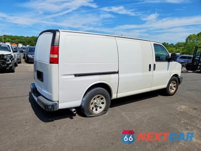 Trzecie zdjęcie samochodu z tyłu: 2014 CHEVROLET EXPRESS G1500 VIN:1GCSGAFX9E1136854 - miniatura