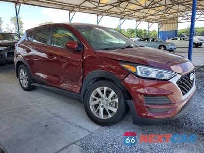 Czwarte zdjęcie samochodu z boku: 2019 HYUNDAI TUCSON SE VIN:KM8J23A46KU979418 - miniatura