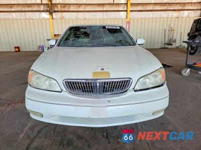 Piąte zdjęcie samochodu w środku: 2000 INFINITI I30 BASE VIN:JNKCA31A7YT100981 - miniatura