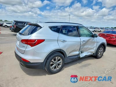 Trzecie zdjęcie samochodu z tyłu: 2015 HYUNDAI SANTA FE SPORT 2.4L VIN:5XYZU3LB4FG294807 - miniatura