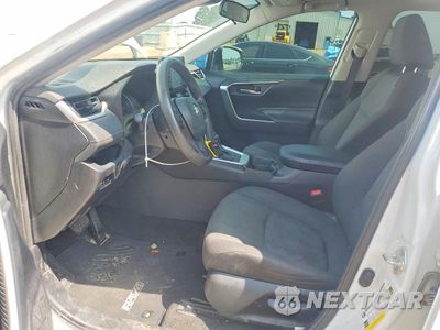 Zdjęcie 7 z 13 samochodu: 2019 TOYOTA RAV4 XLE VIN:2T3W1RFV9KW008336 - miniatura
