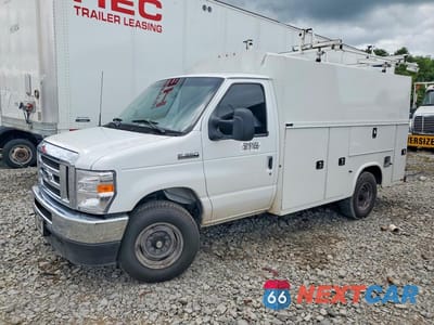 2024 FORD ECONOLINE E350 SUPER DUTY CUTAWAY VAN 1FDWE3FN0RDD11462 - główne zdjęcie licytacji z USA - miniatura