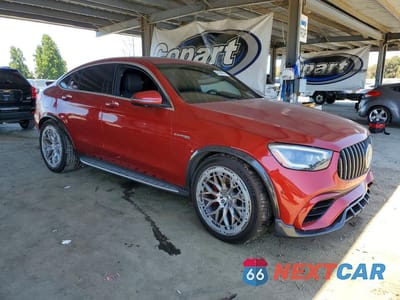 Czwarte zdjęcie samochodu z boku: 2020 MERCEDES-BENZ GLC COUPE 63 S 4MATIC AMG VIN:WDC0J8KB0LF694128 - miniatura