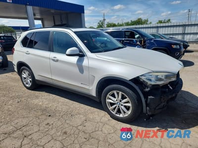 Czwarte zdjęcie samochodu z boku: 2015 BMW X5 XDRIVE35D VIN:5UXKS4C57F0J99041 - miniatura