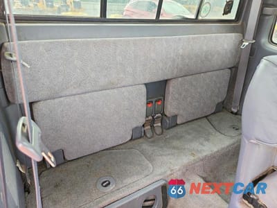 Zdjęcie 10 z 12 samochodu: 2000 TOYOTA TACOMA XTRACAB VIN:4TAWM72N6YZ597691 - miniatura