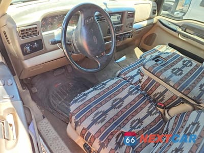 Zdjęcie 8 z 13 samochodu: 2000 FORD F250 SUPER DUTY VIN:1FTNX20F6YED96936 - miniatura