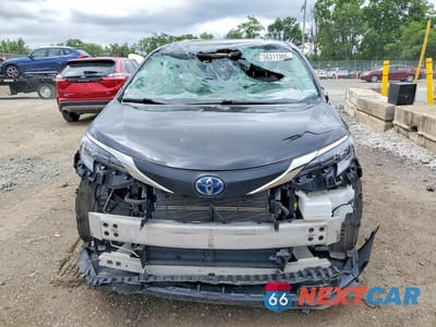 Piąte zdjęcie samochodu w środku: 2025 TOYOTA SIENNA VIN:5TDBRKEC2SS230913 - miniatura