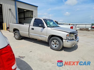 Czwarte zdjęcie samochodu z boku: 2004 GMC NEW SIERRA C1500 VIN:1GTEC14T24Z207403 - miniatura