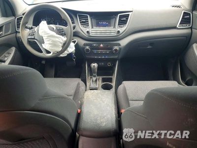 Zdjęcie 8 z 14 samochodu: 2017 HYUNDAI TUCSON SE VIN:KM8J33A41HU567588 - miniatura
