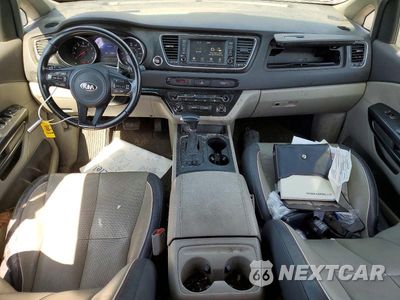 Zdjęcie 8 z 13 samochodu: 2017 KIA SEDONA LX VIN:KNDMB5C18H6266288 - miniatura