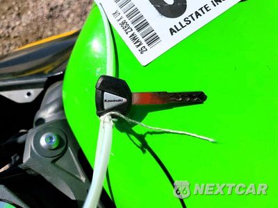Zdjęcie 8 z 9 samochodu: 2025 KAWASAKI ZX636 K VIN:JKBZXJK13SA010751 - miniatura