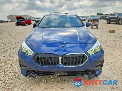 Piąte zdjęcie samochodu w środku: 2024 BMW 228I VIN:WBA53AK02R7R82826 - miniatura