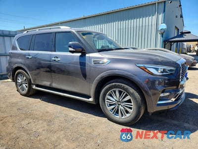 Czwarte zdjęcie samochodu z boku: 2024 INFINITI QX80 LUXE VIN:JN8AZ2AC7R9500751 - miniatura