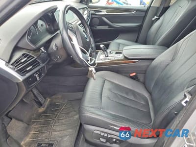 Zdjęcie 7 z 13 samochodu: 2015 BMW X5 XDRIVE35D VIN:5UXKS4C59F0N08959 - miniatura