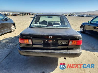 Zdjęcie 6 z 12 samochodu: 1993 NISSAN SENTRA E VIN:JN1EB31F9PU502614 - miniatura