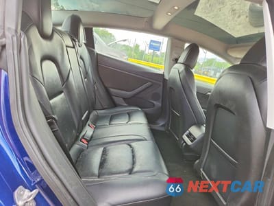 Zdjęcie 10 z 12 samochodu: 2022 TESLA 3 VIN:5YJ3E1EA7NF185940 - miniatura
