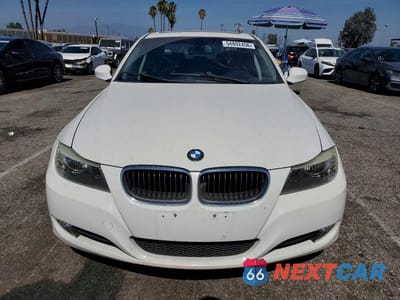 Piąte zdjęcie samochodu w środku: 2009 BMW 328 I SULEV VIN:WBAPH57519NL76922 - miniatura
