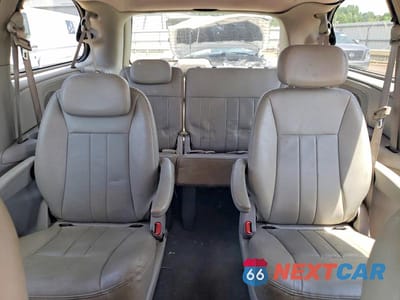 Zdjęcie 10 z 13 samochodu: 2005 DODGE GRAND CARAVAN SXT VIN:2D4GP44L35R262052 - miniatura