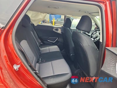 Zdjęcie 11 z 13 samochodu: 2025 KIA SOUL LX VIN:KNDJ23AU9S7264586 - miniatura