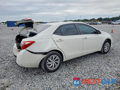 Trzecie zdjęcie samochodu z tyłu: 2018 TOYOTA COROLLA LE VIN:5YFBURHE1JP839034 - miniatura