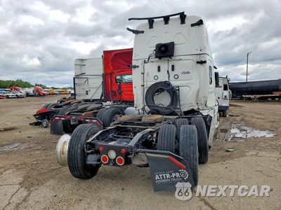 Czwarte zdjęcie samochodu z boku: 2026 FREIGHTLINER CASCADIA 126 SEMI TRUCK VIN:3AKJHHDR9TSWK8823 - miniatura