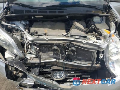 Zdjęcie 12 z 13 samochodu: 2019 TOYOTA SIENNA XLE 7-PASSENGER VIN:5TDDZ3DC6KS222541 - miniatura