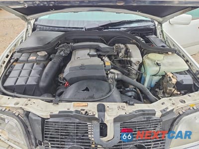 Zdjęcie 11 z 12 samochodu: 1994 MERCEDES-BENZ C 220 VIN:WDBHA22E8RF038203 - miniatura