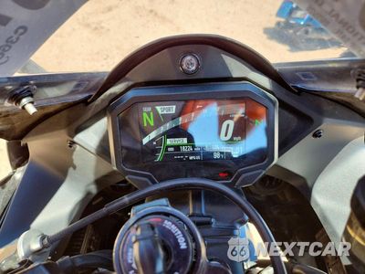 Zdjęcie 7 z 9 samochodu: 2025 KAWASAKI ZX1002 M VIN:JKBZXVM16SA010134 - miniatura