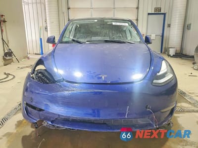 Piąte zdjęcie samochodu w środku: 2022 TESLA MODEL Y VIN:7SAYGDEF1NF532078 - miniatura