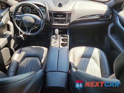 Zdjęcie 8 z 14 samochodu: 2022 MASERATI LEVANTE BASE VIN:ZN661XUA5NX402337 - miniatura