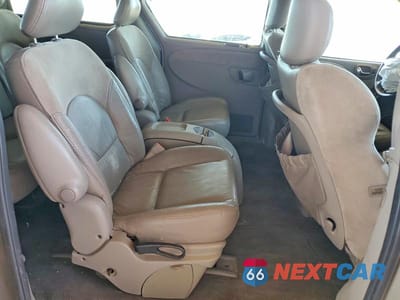 Zdjęcie 11 z 13 samochodu: 2002 CHRYSLER TOWN & COUNTRY LIMITED VIN:2C8GP64L92R613047 - miniatura