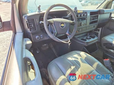 Zdjęcie 8 z 13 samochodu: 2010 CHEVROLET EXPRESS G2500 VIN:1GCZGFBA0A1175310 - miniatura