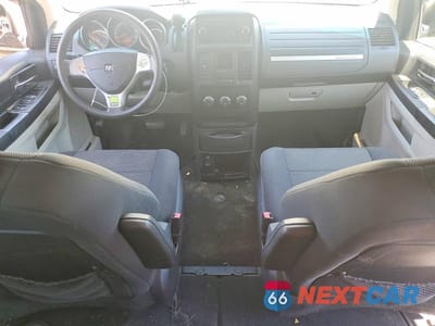 Zdjęcie 8 z 13 samochodu: 2009 DODGE GRAND CARAVAN SE VIN:2D8HN44E49R634529 - miniatura