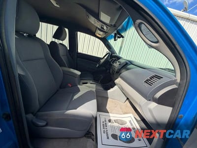 Piąte zdjęcie samochodu w środku: 2010 TOYOTA TACOMA DOUBLE CAB LONG BED VIN:3TMMU4FN3AM022928 - miniatura