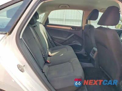 Zdjęcie 10 z 12 samochodu: 2015 VOLKSWAGEN PASSAT S VIN:1VWAT7A3XFC075547 - miniatura