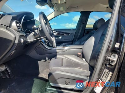 Zdjęcie 7 z 13 samochodu: 2022 MERCEDES-BENZ GLC 300 VIN:W1N0G8DB1NV373184 - miniatura
