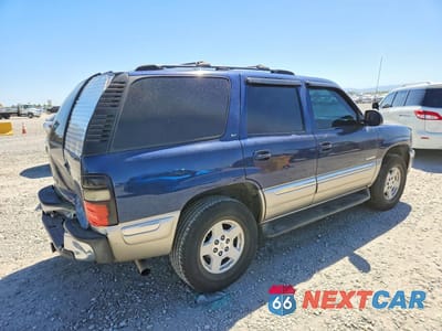 Trzecie zdjęcie samochodu z tyłu: 2000 GMC YUKON VIN:1GKEK13T2YJ125216 - miniatura