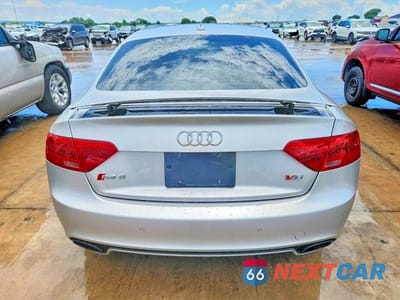 Zdjęcie 6 z 12 samochodu: 2013 AUDI RS5 VIN:WUAC6AFR0DA902481 - miniatura