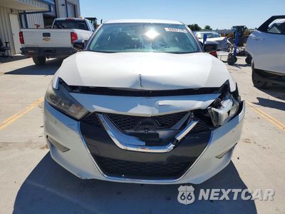 Piąte zdjęcie samochodu w środku: 2017 NISSAN MAXIMA 3.5 S VIN:1N4AA6AP0HC386788 - miniatura