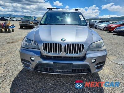 Piąte zdjęcie samochodu w środku: 2011 BMW X5 XDRIVE35D VIN:5UXZW0C58BL372165 - miniatura
